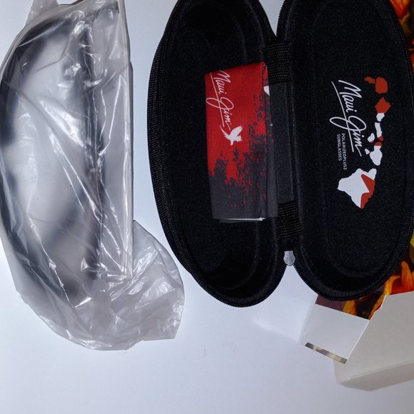 STINGRAY Polarized Wrap Sunglasses NIB Smoke/Pet Free House - Picture 6 of 13